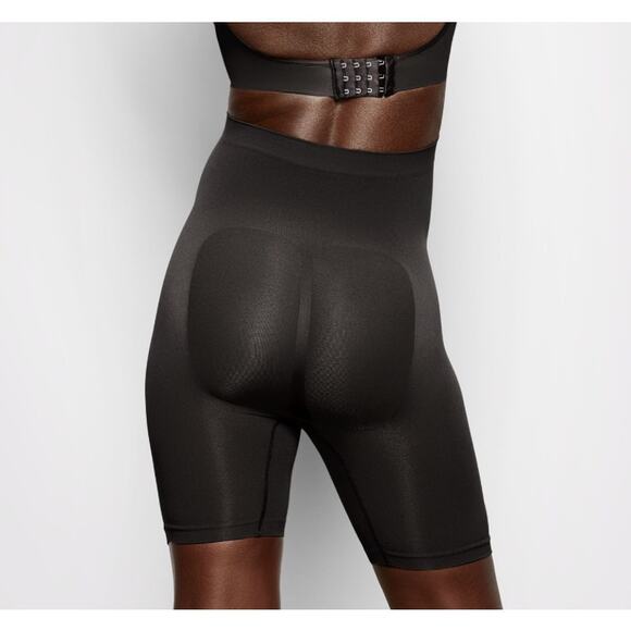 SKIMS Black Onyx Maternity Pregnant Sculpting Short Mid Thigh Shapewear NWOT S/M - Picture 8 of 8